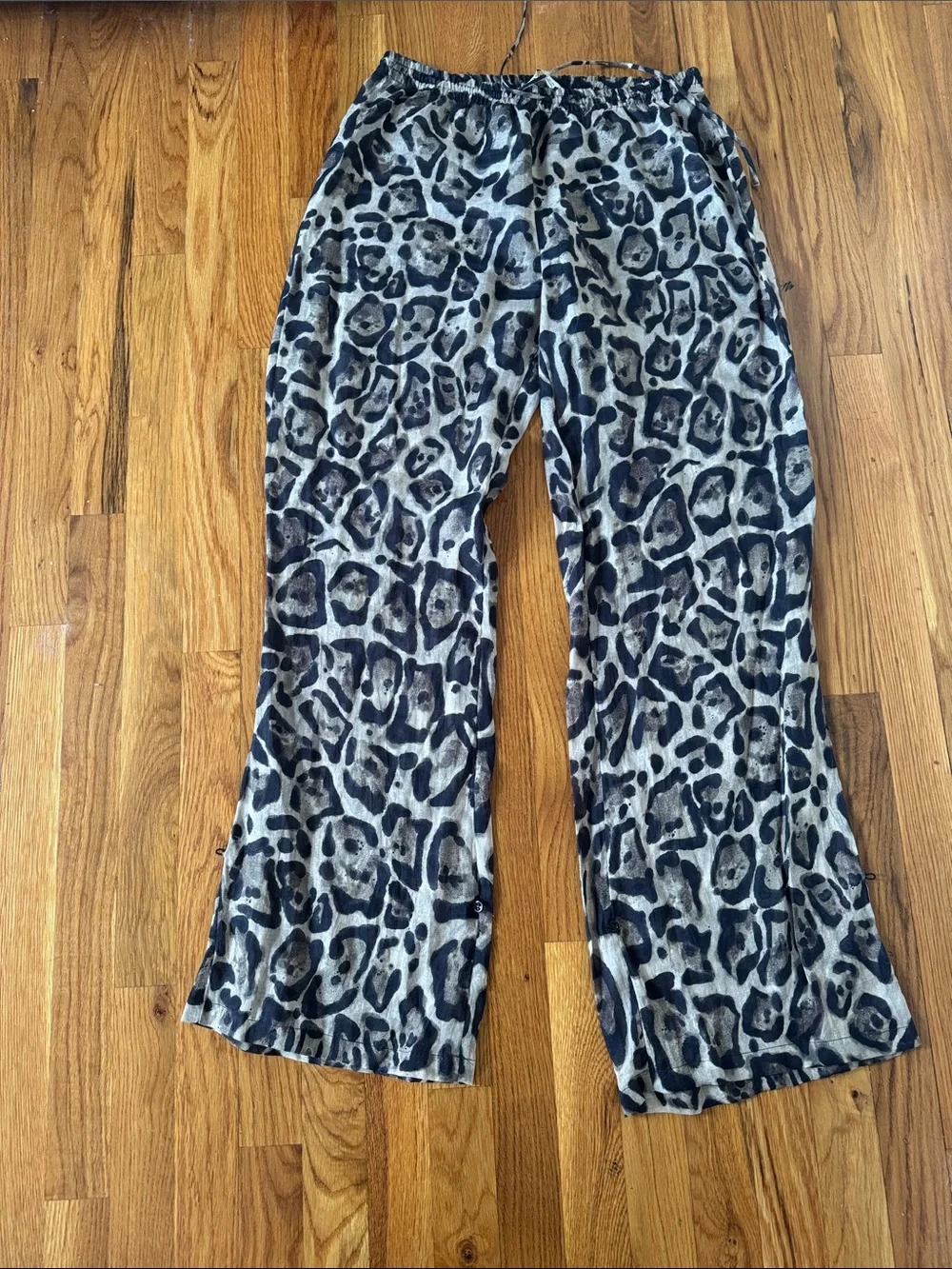 Zara Leopard-Print pants in Black and Tan